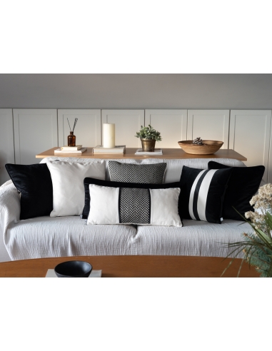 Black & White Collection Kare Yastık Kılıfı